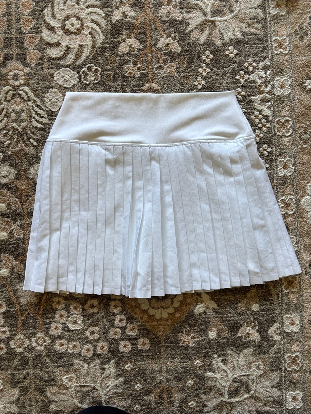 NWT White Pleated Skort